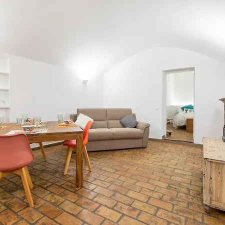 Apartment Central